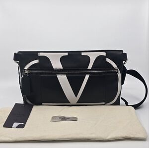 Valentino Calfskin leather V logo messenger Pouch